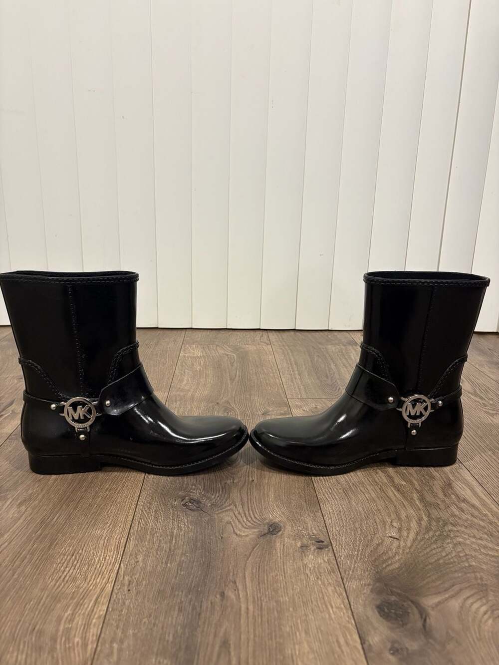 Michael Kors Fulton Iconic Logo Harness Black Short Rain Boots US 8